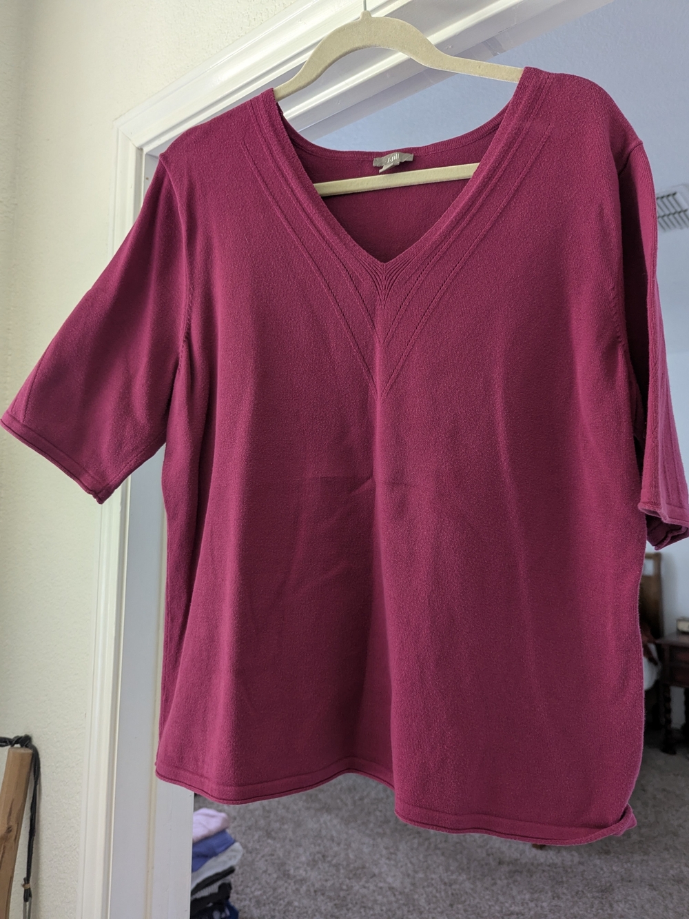 J. Jill Short Sleeve V-Neck Top in Raspberry Plum